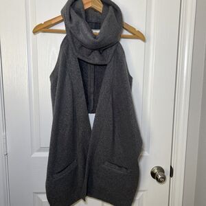 Initial Fashion Brand Wool Blend Tailored Funnel Neck Scarf Vest Size Small Grey